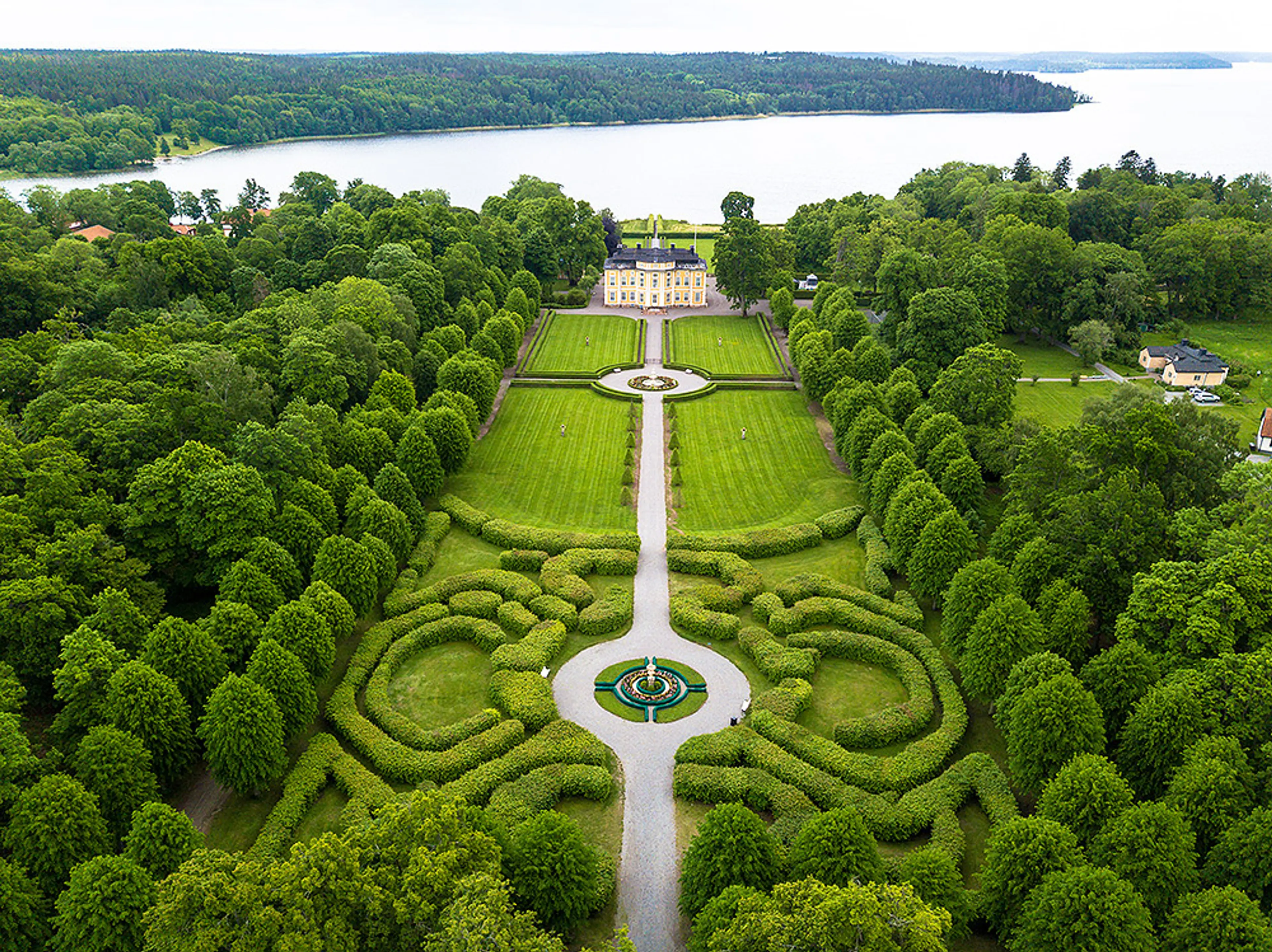 Steninge slott och Mälaren