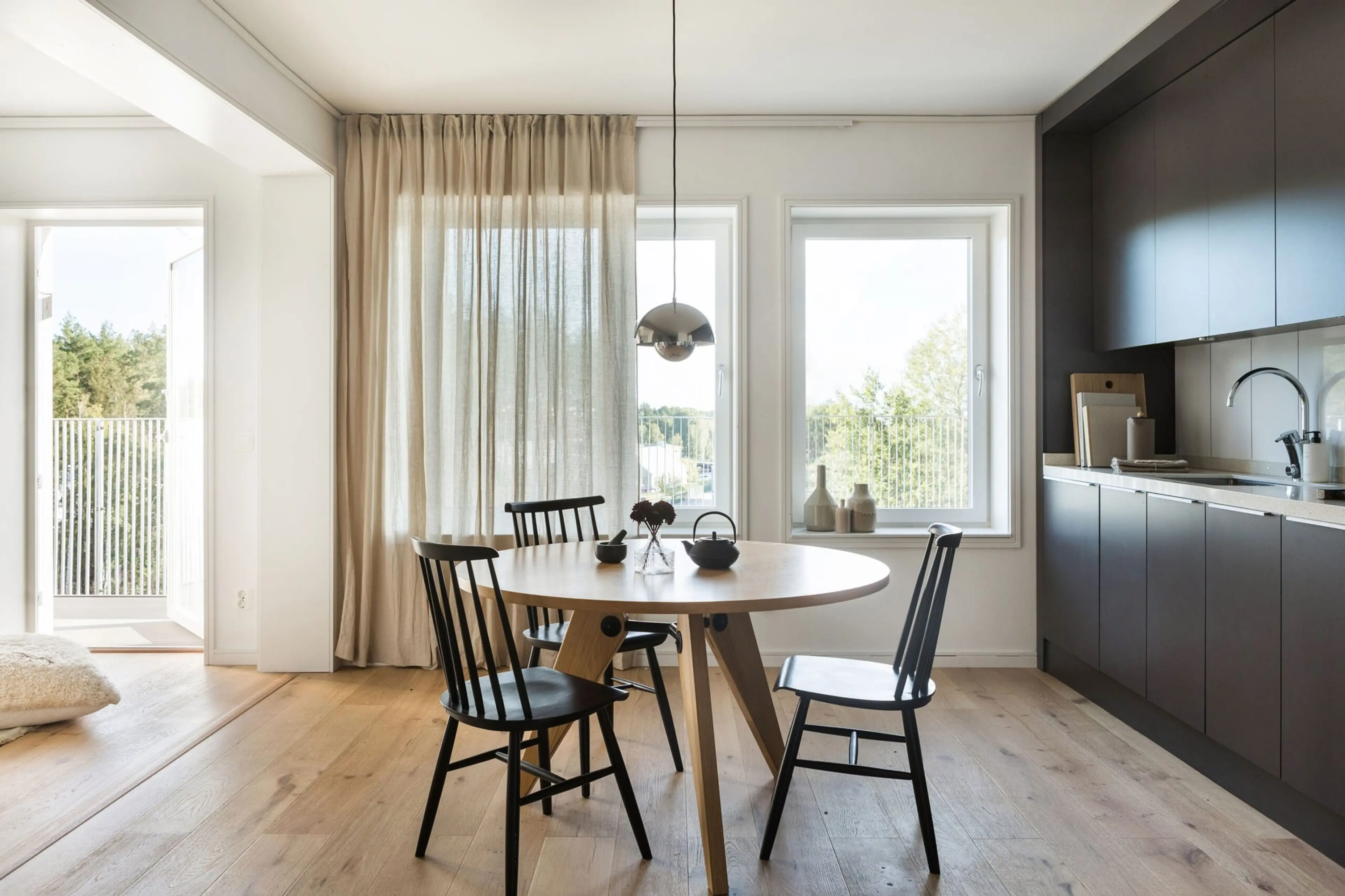 Interior, Glidplanet