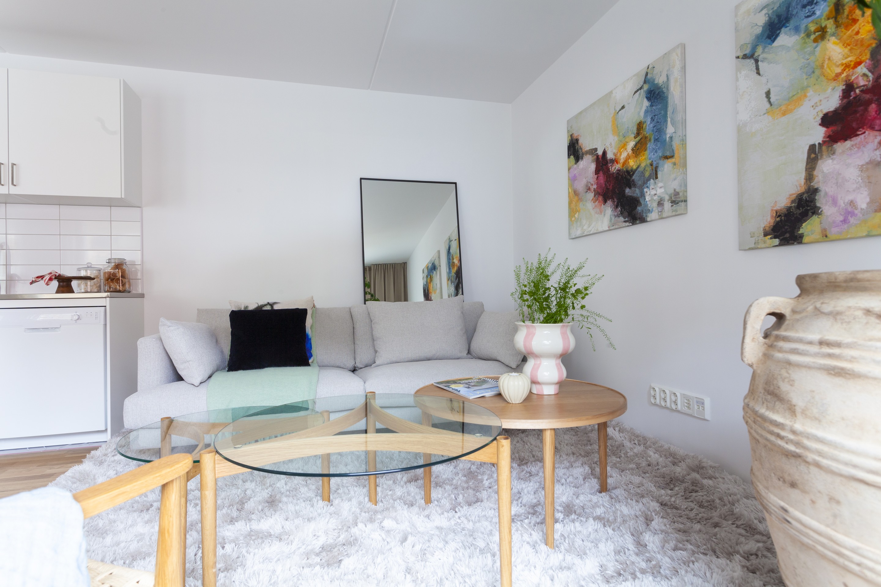 Allrum intill kök - foto från visningslägenhet